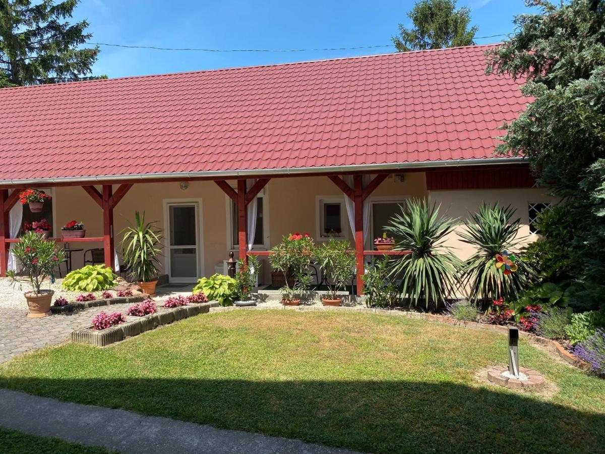 Do-Ti Apartmanhaz Balatonlelle Zewnętrze zdjęcie